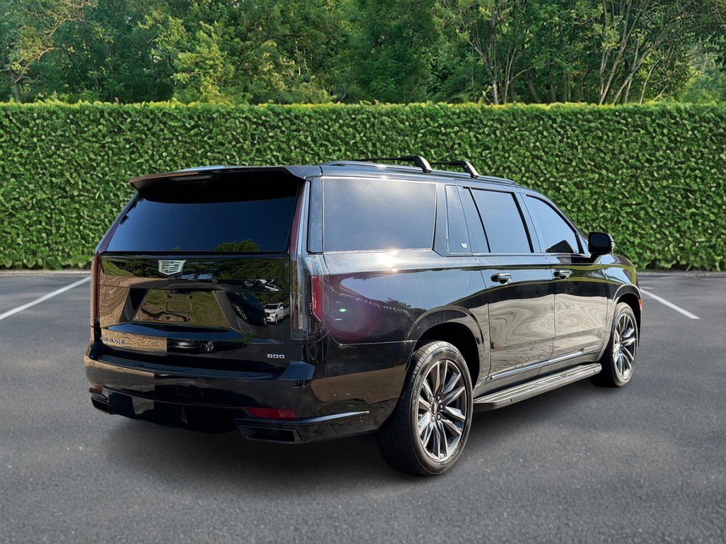 Used 2022 Cadillac Escalade ESV Sport w/ Touring Package AWD/4WD image 3