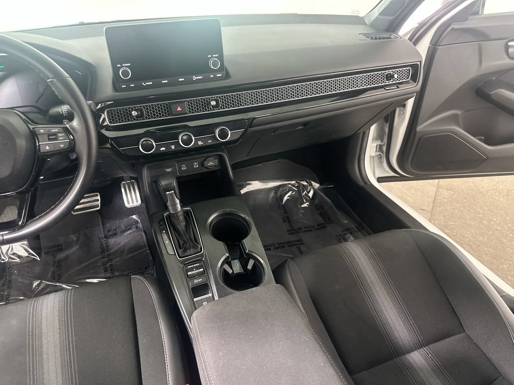Used 2025 Honda Civic Sport image 19