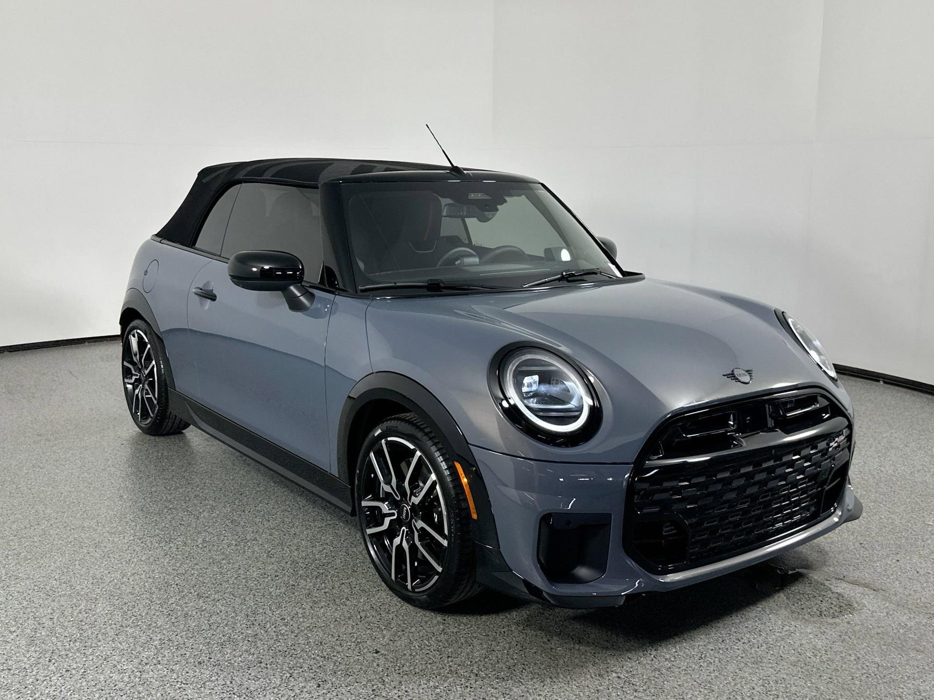 New 2026 MINI Cooper S image 3