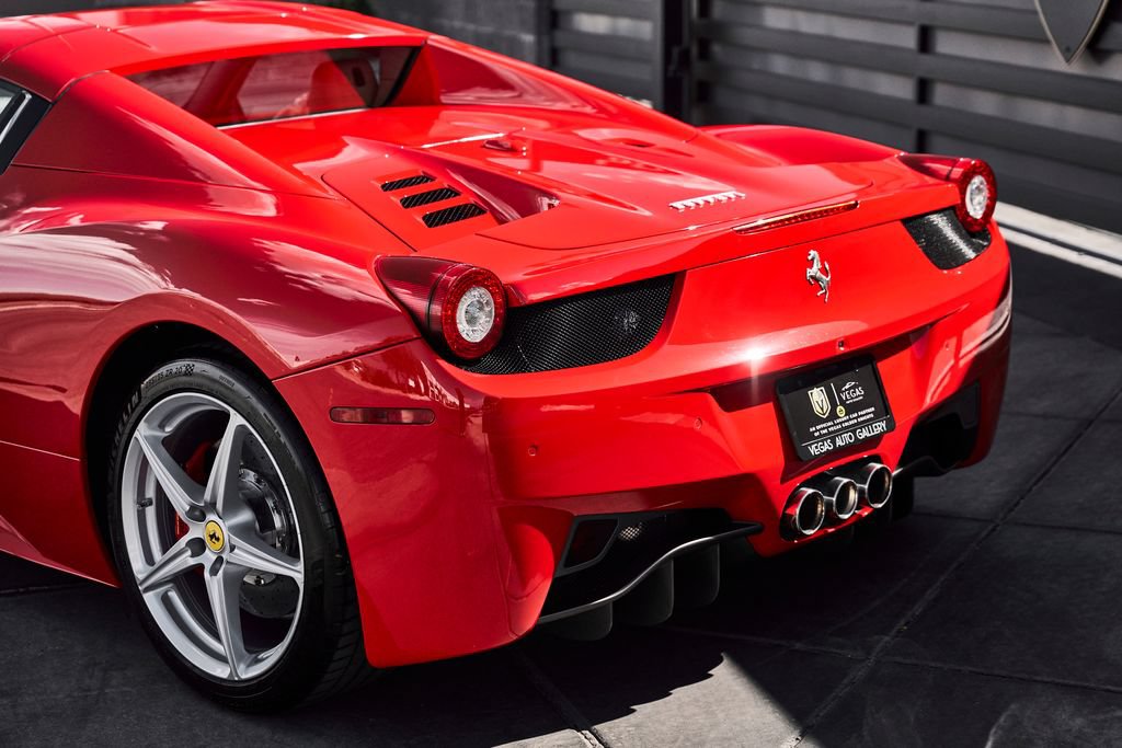 Used 2012 Ferrari 458 Spider RWD image 11