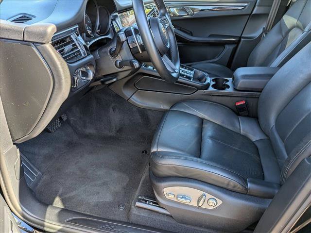 Used 2022 Porsche Macan AWD/4WD image 17