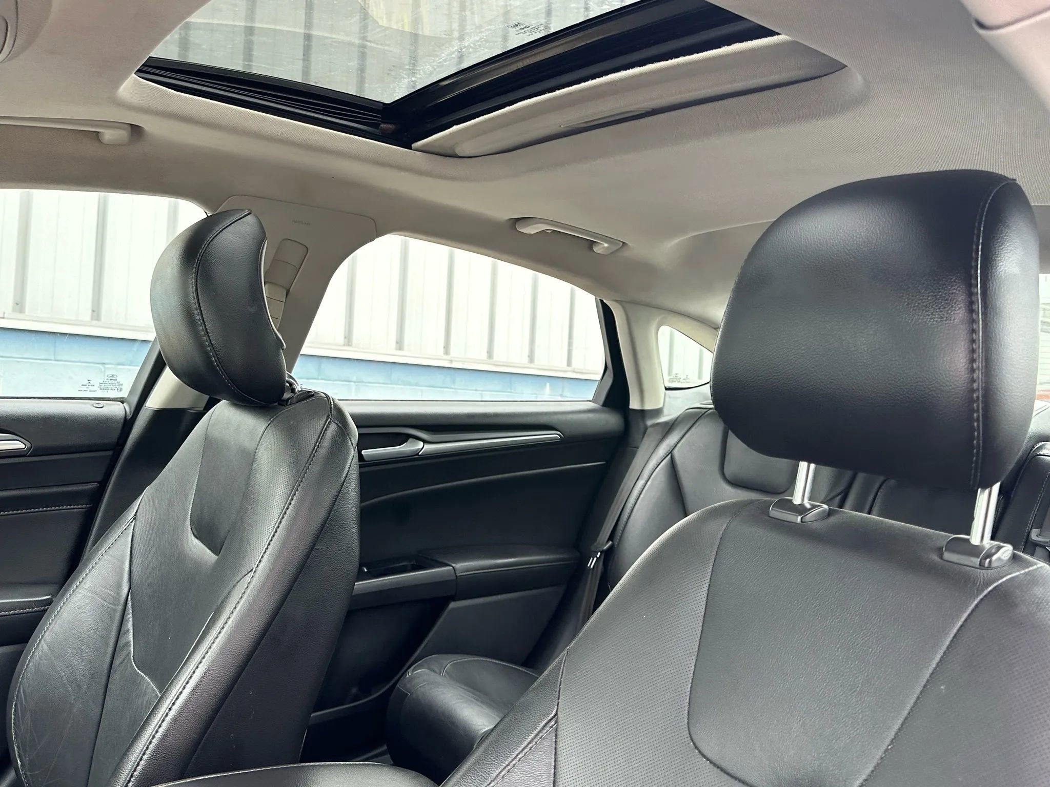 Used 2014 Ford Fusion Titanium image 9