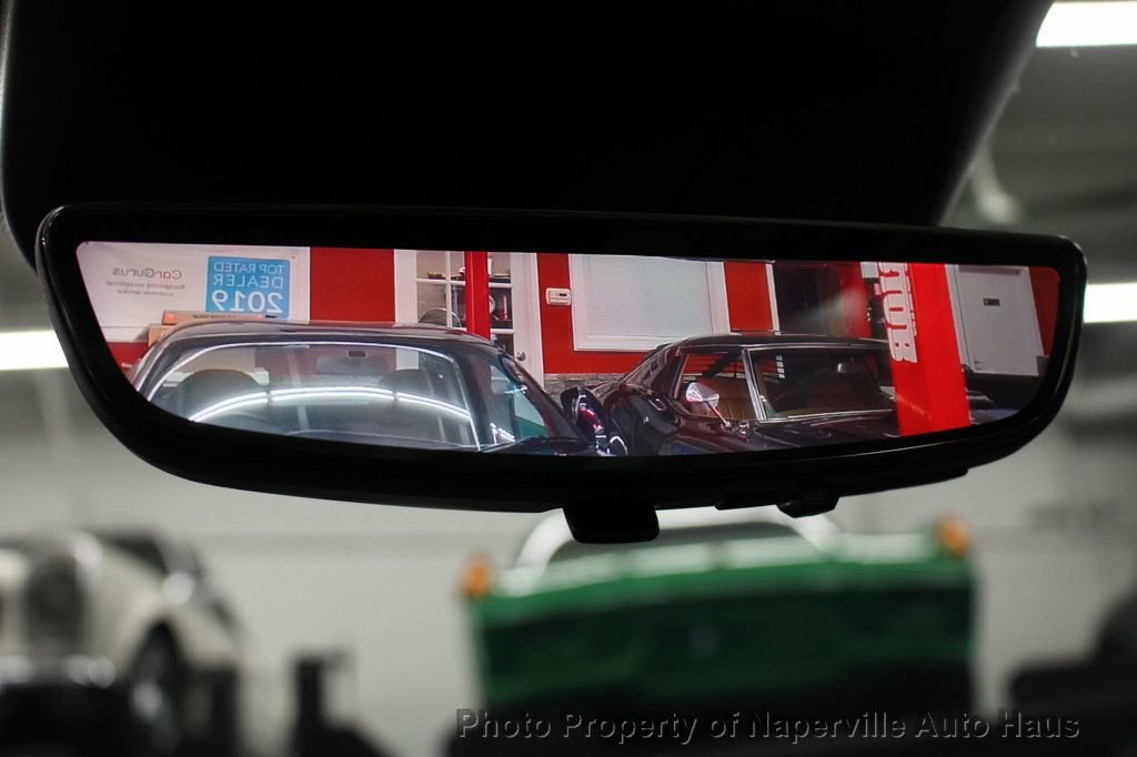 Used 2025 Cadillac Escalade ESV Sport Platinum w/ LPO, ONYX Package image 39