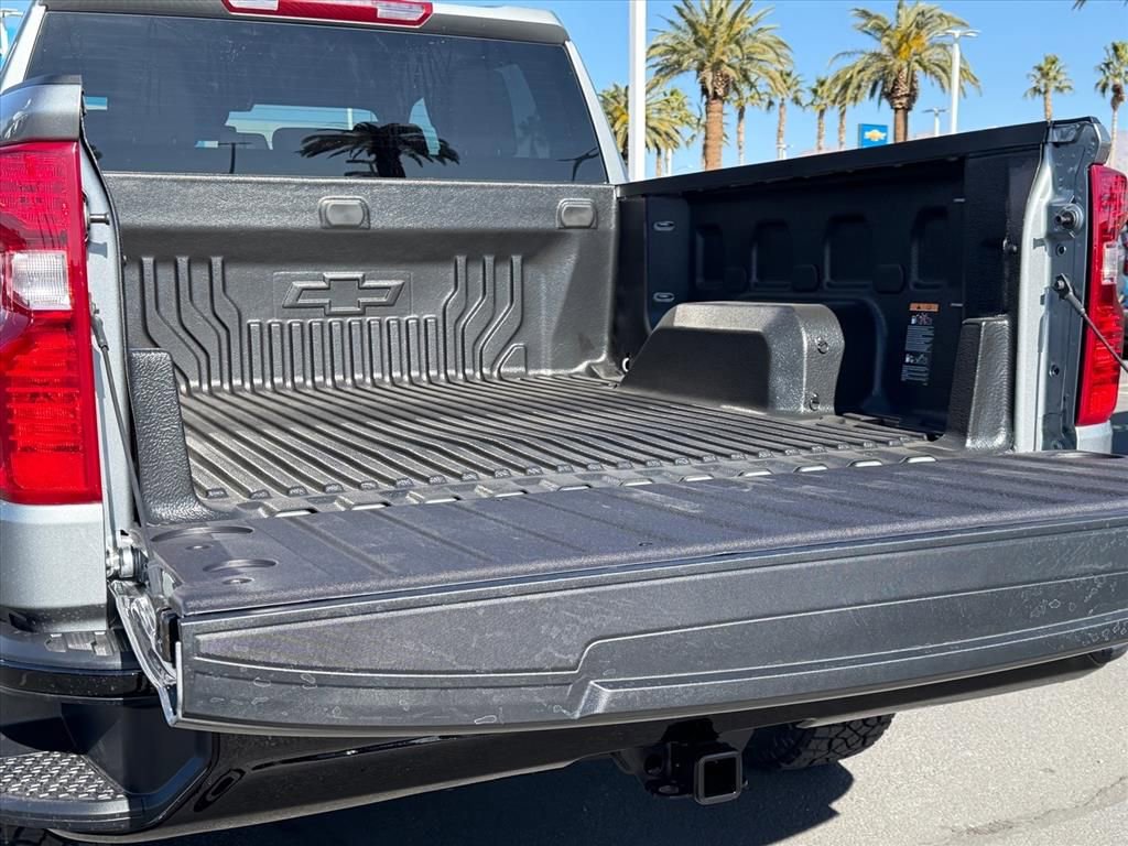 New 2026 Chevrolet Silverado 1500 Custom Trail Boss w/ LPO, Dark Essentials Package image 8
