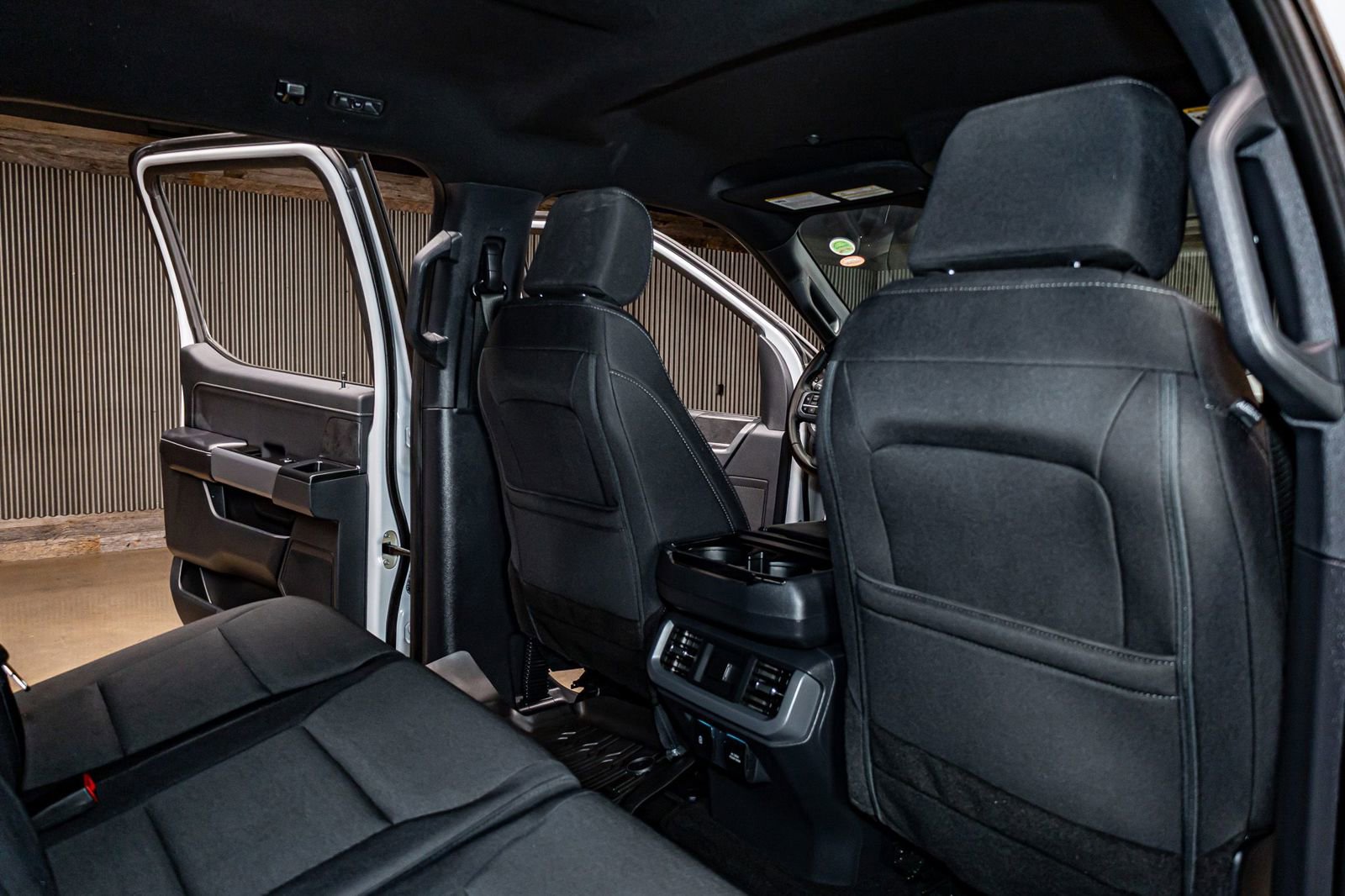 Used 2025 Ford F150 XLT w/ Equipment Group 302A MID image 25