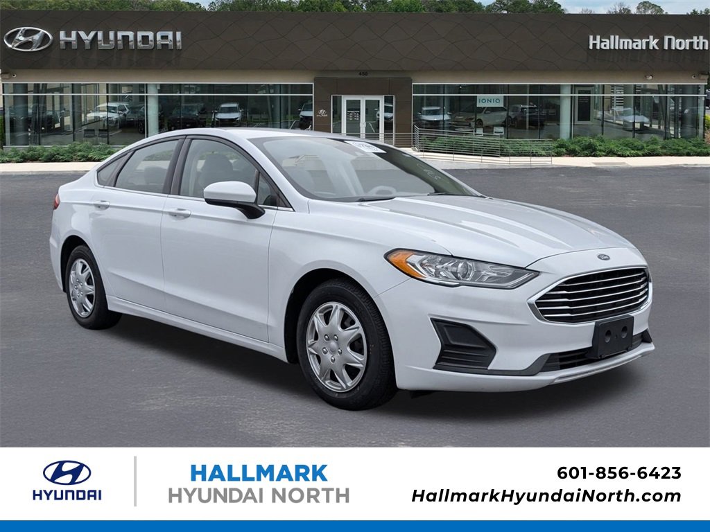 Used 2019 Ford Fusion S image 1