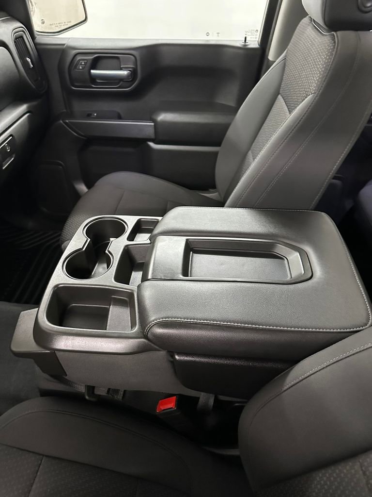 Used 2020 Chevrolet Silverado 1500 Custom w/ Custom Value Package image 17