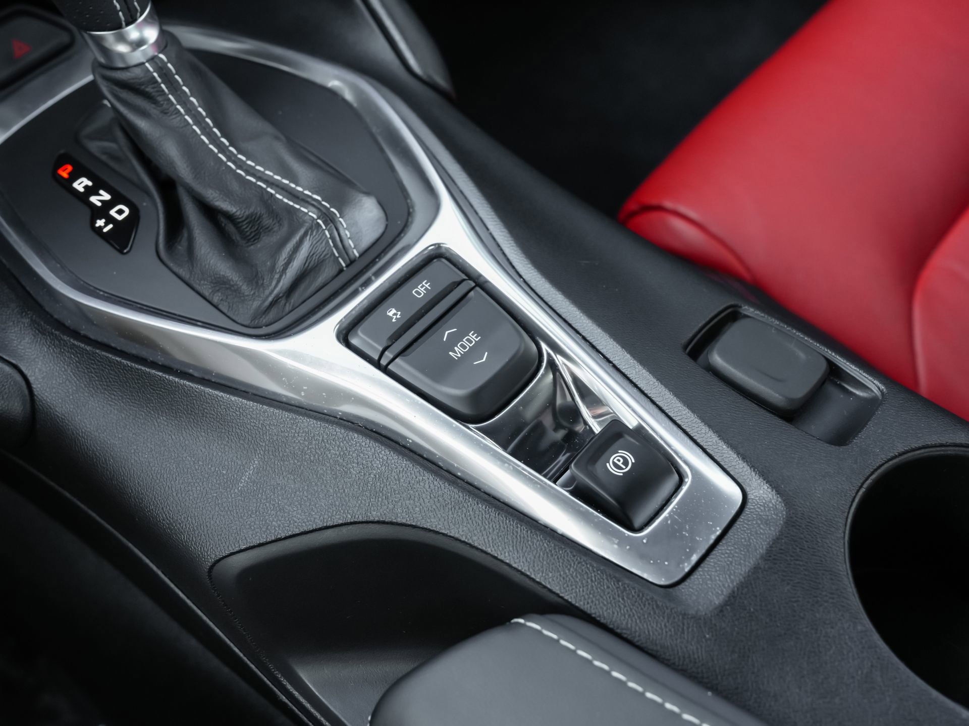 Used 2018 Chevrolet Camaro SS w/ Redline Edition RWD image 19
