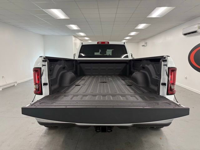 New 2026 RAM 3500 Tradesman w/ Chrome Appearance Group A AWD/4WD image 8