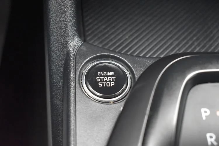 Used 2025 Kia K4 FWD image 28