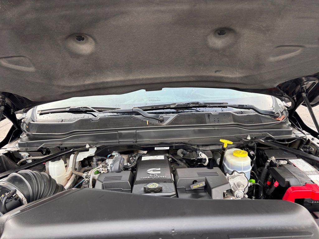 Used 2022 RAM 3500 Limited image 25