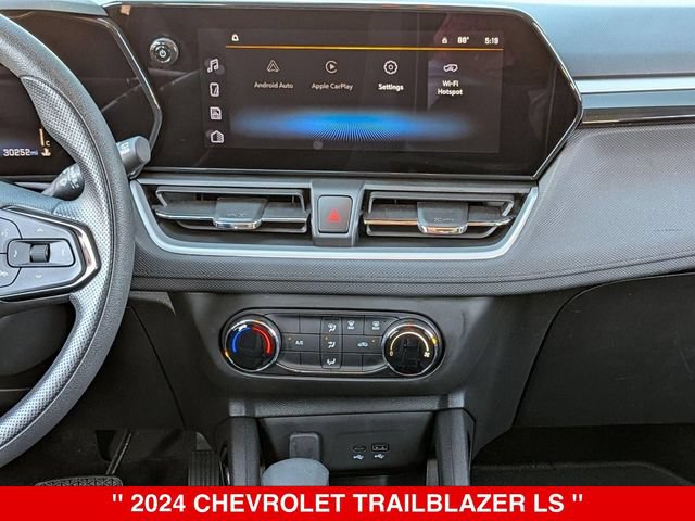 Used 2024 Chevrolet TrailBlazer LS AWD/4WD image 29