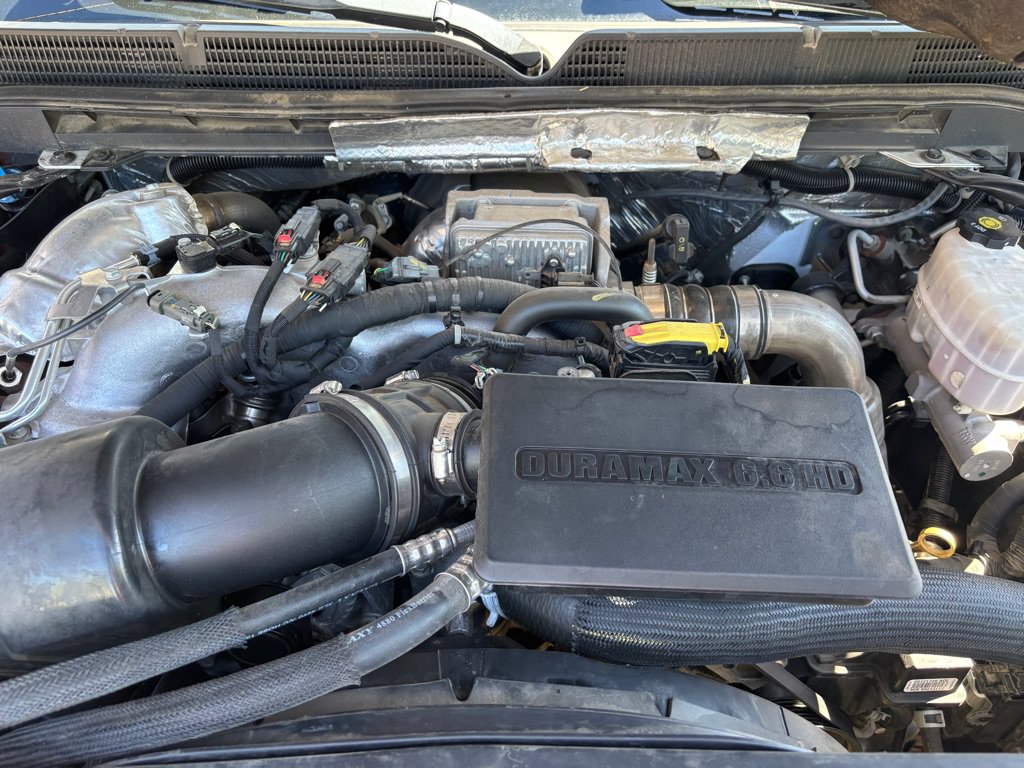 Used 2018 GMC Sierra 2500 Denali w/ Duramax Plus Package AWD/4WD image 24