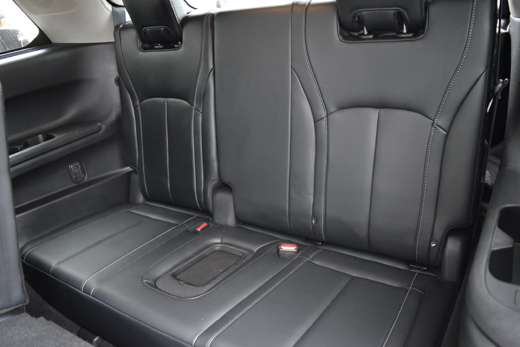 Used 2023 INFINITI QX60 Luxe w/ Performance Audio Package AWD/4WD image 13