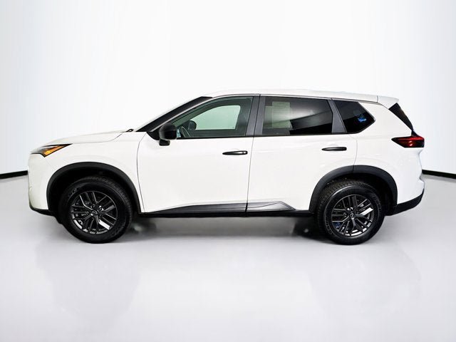 Used 2024 Nissan Rogue S AWD/4WD image 8