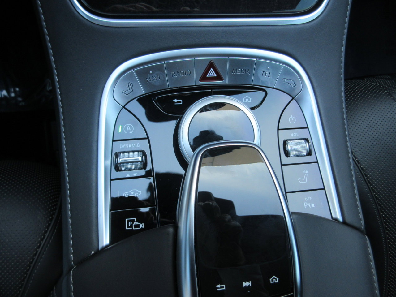 Used 2020 Mercedes-Benz S 560 Sedan w/ AMG Line Exterior image 46