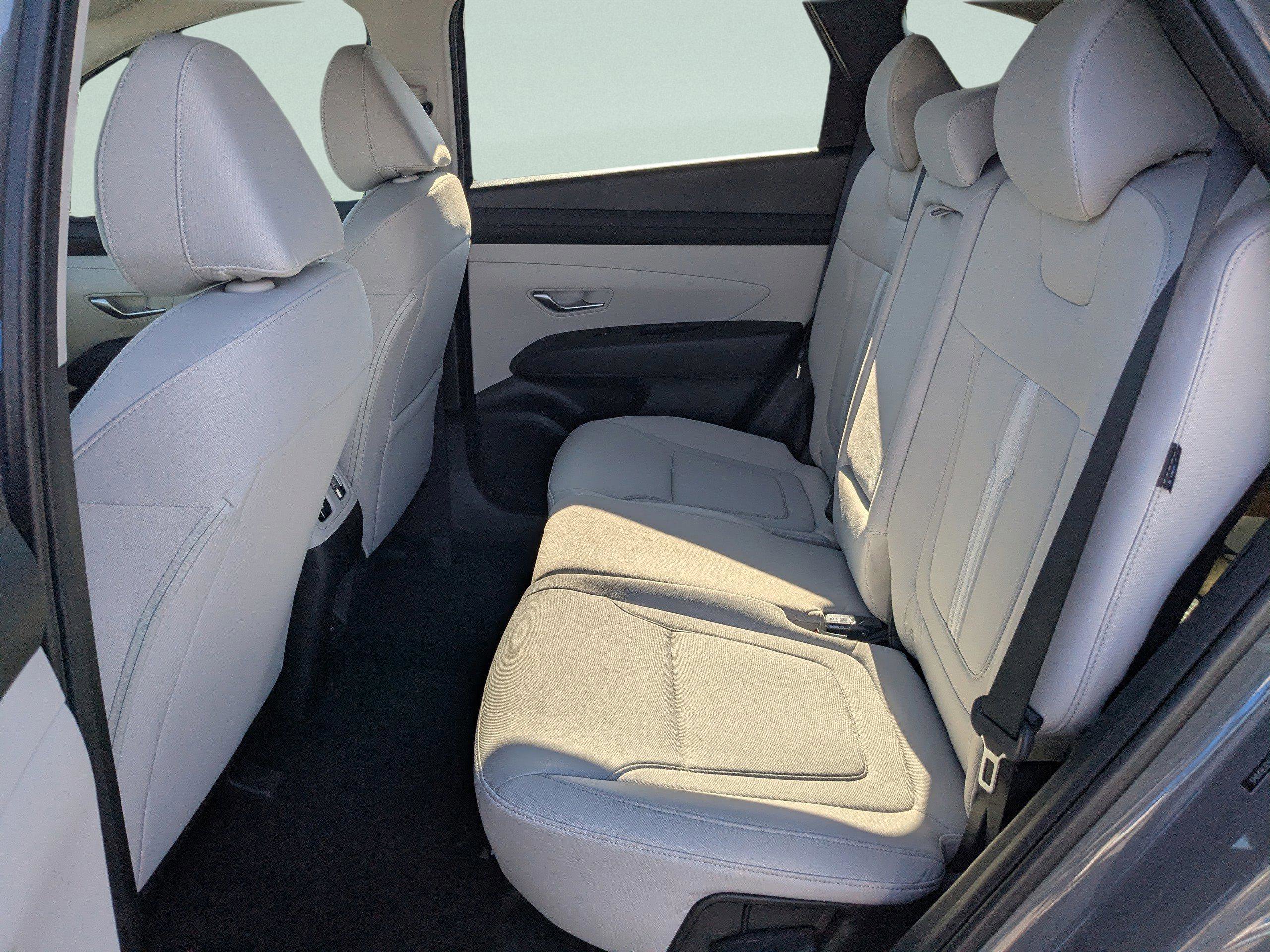New 2026 Hyundai Tucson SEL FWD image 14