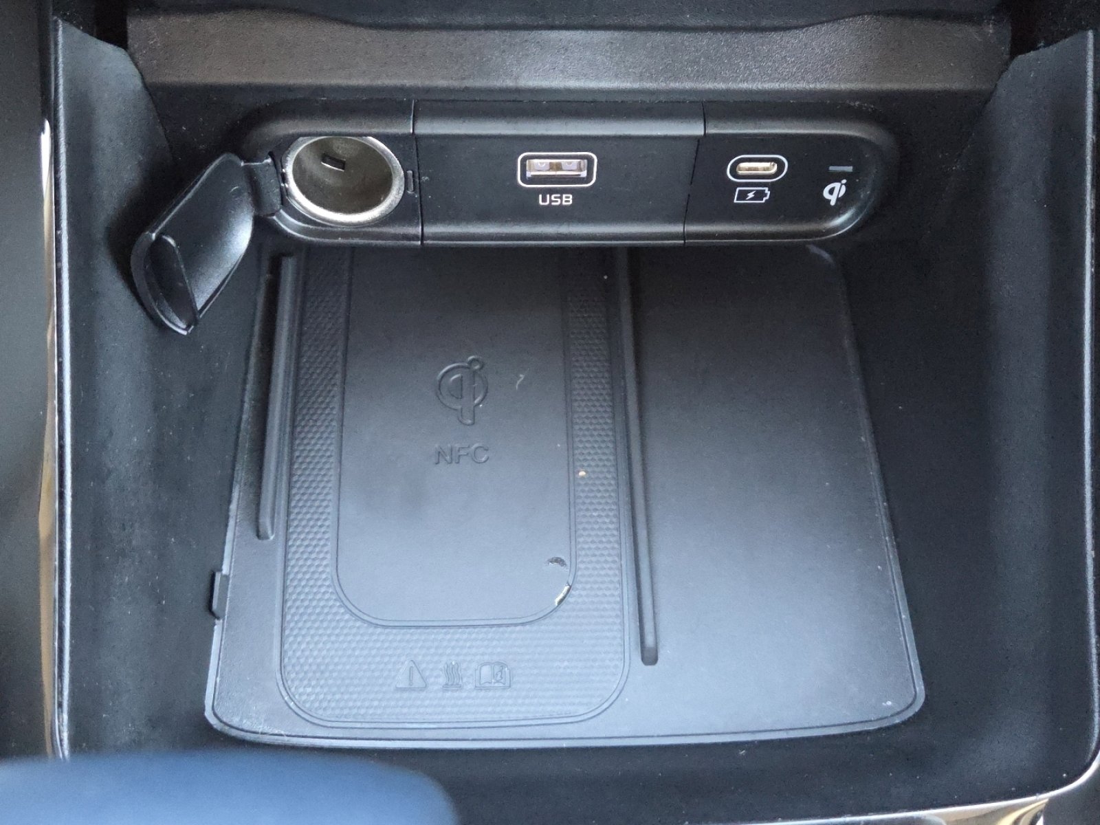 Used 2024 Kia Telluride SX image 9