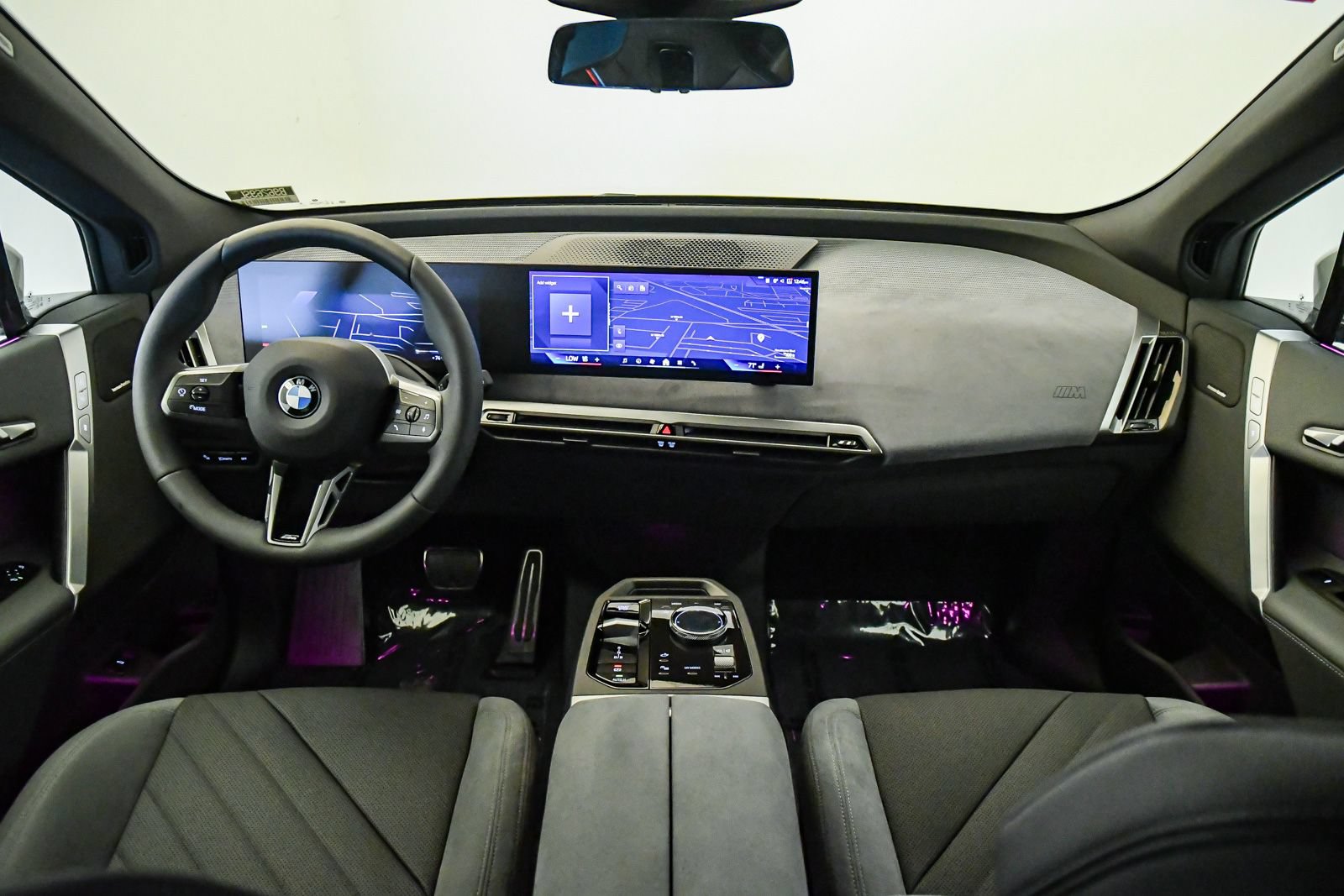 Used 2026 BMW iX xDrive60 w/ M Sport Package AWD/4WD image 15