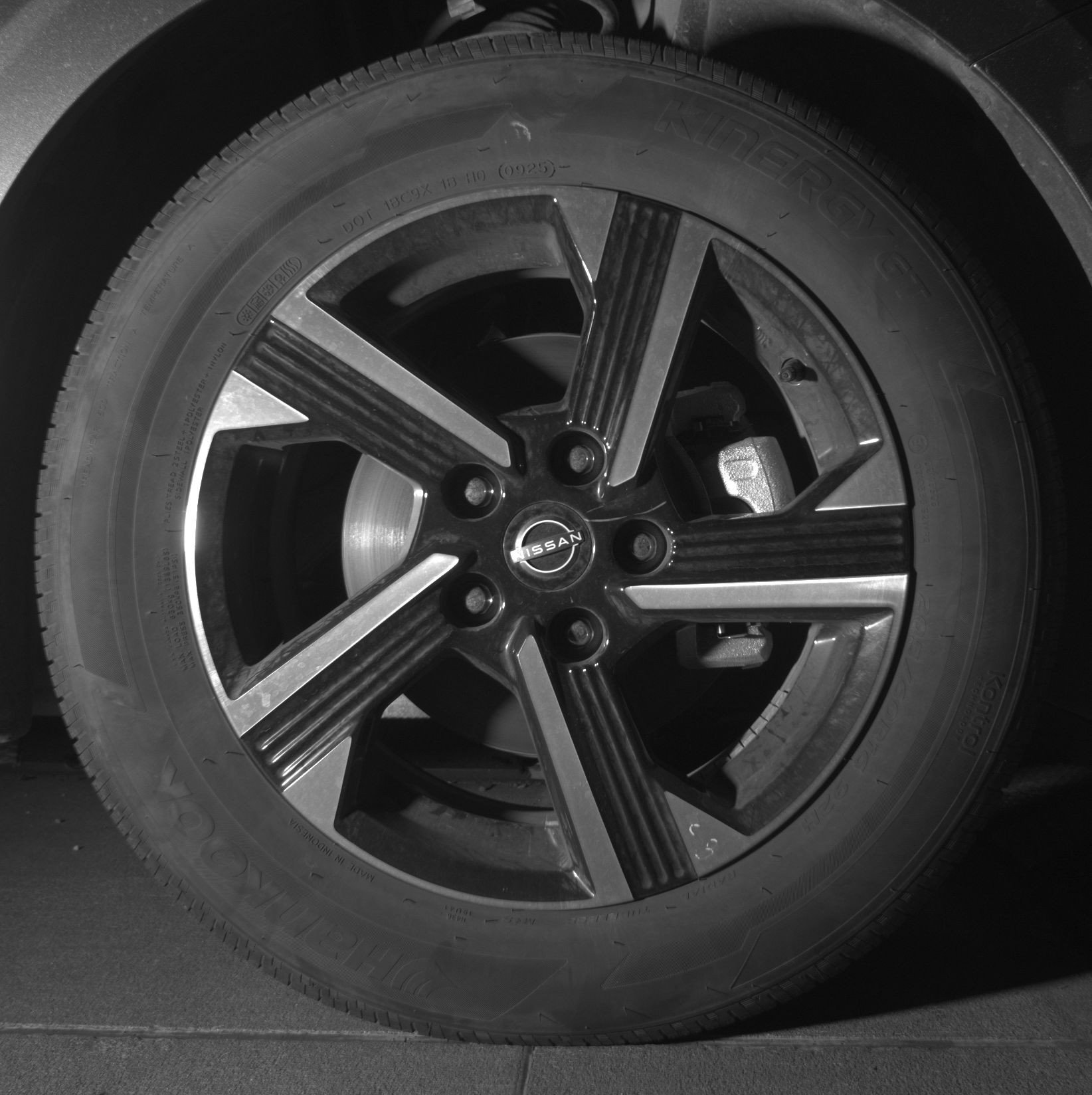 Used 2025 Nissan Sentra SV FWD image 13