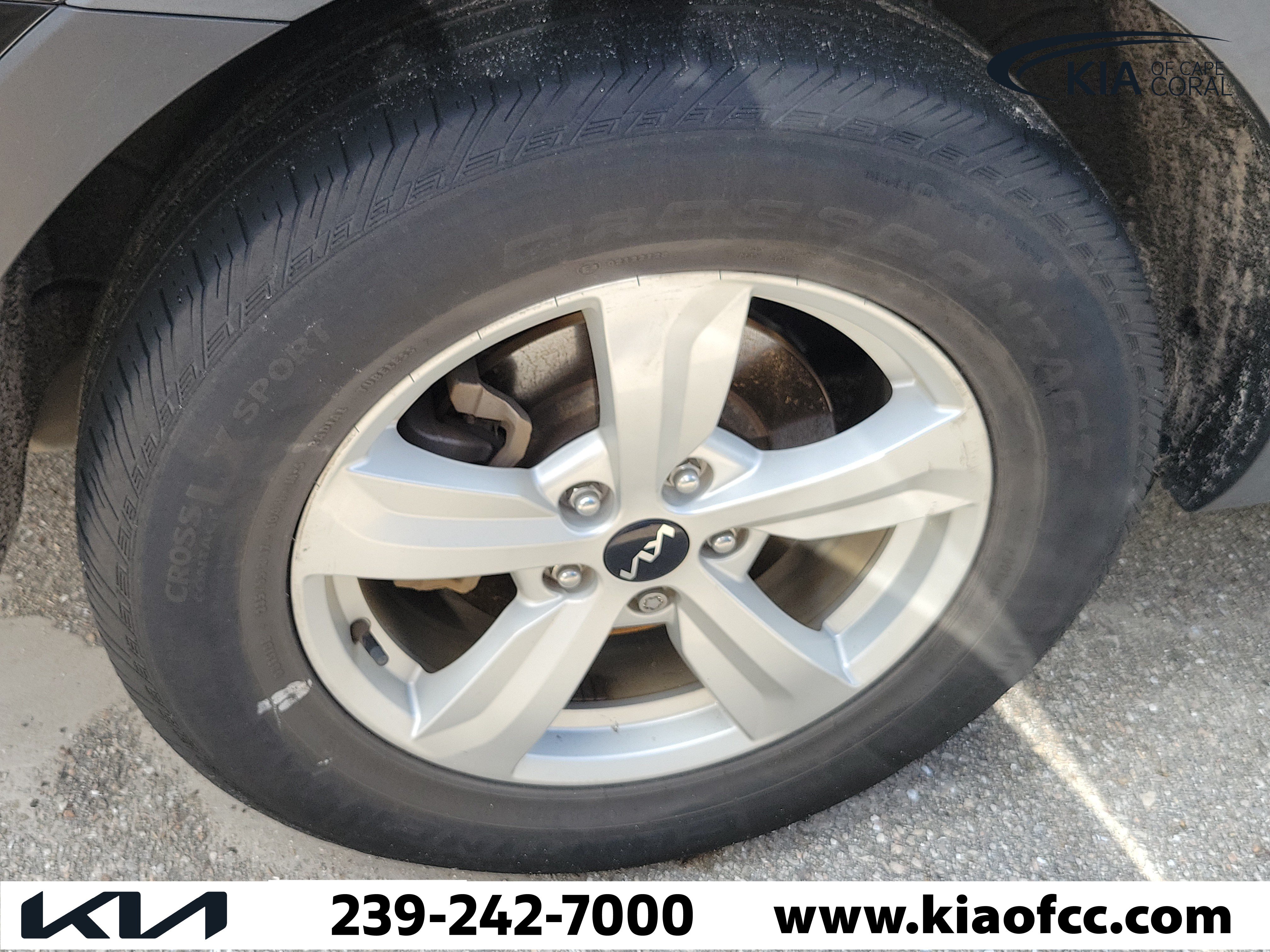 Used 2022 Kia Sorento LX FWD image 6