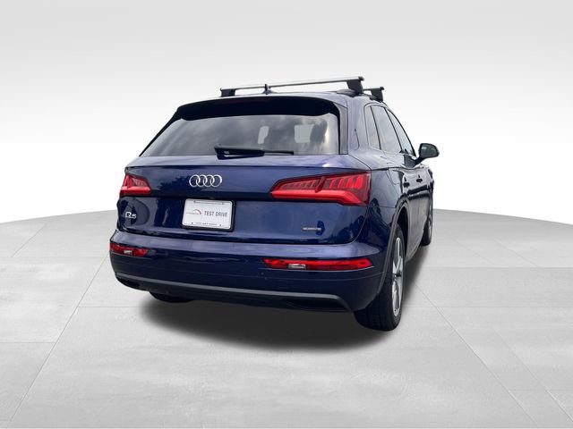 Used 2020 Audi Q5 2.0T Premium w/ Titanium Sport Package AWD/4WD image 5