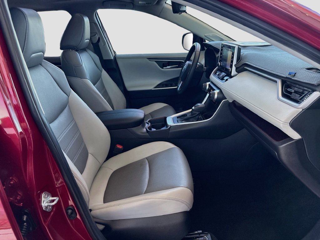 Certified 2021 Toyota RAV4 Limited FWD image 20