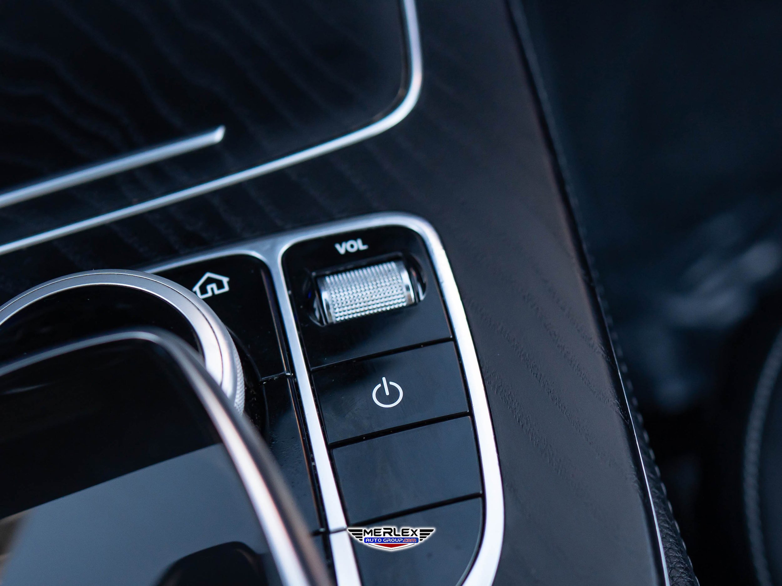 Used 2019 Mercedes-Benz E 300 4MATIC w/ Premium 1 Package image 37
