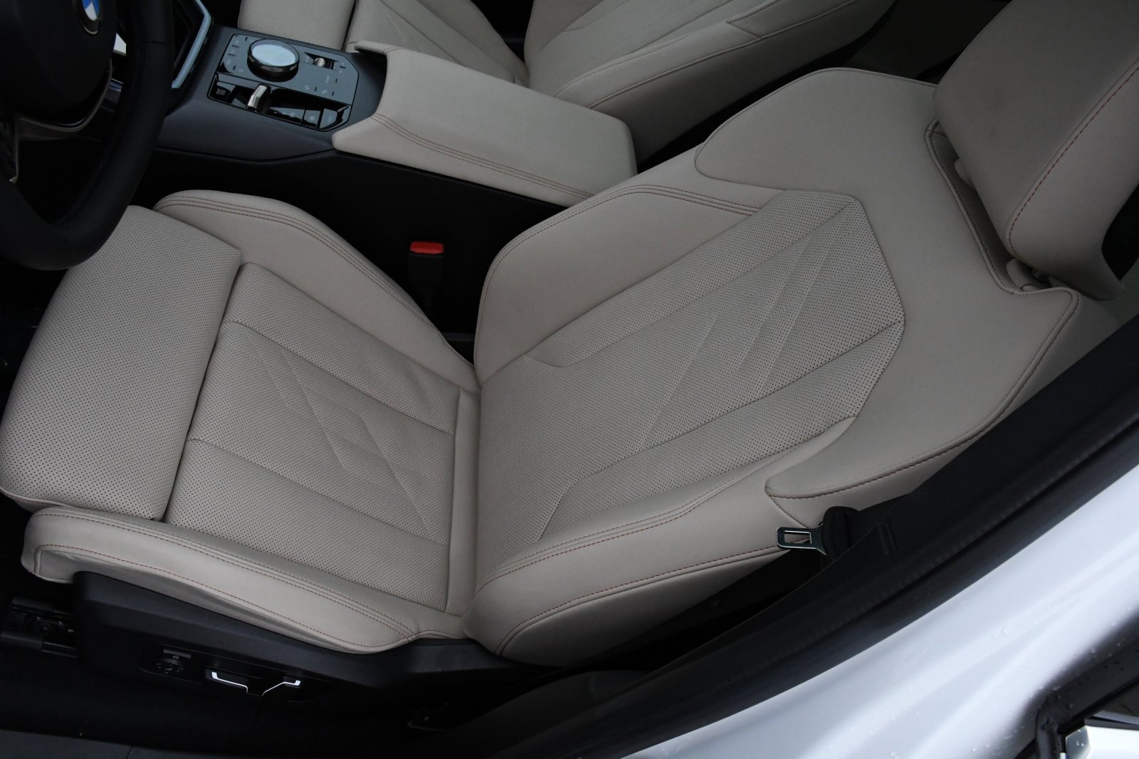 Used 2025 BMW X3 xDrive30i w/ Convenience Package image 18