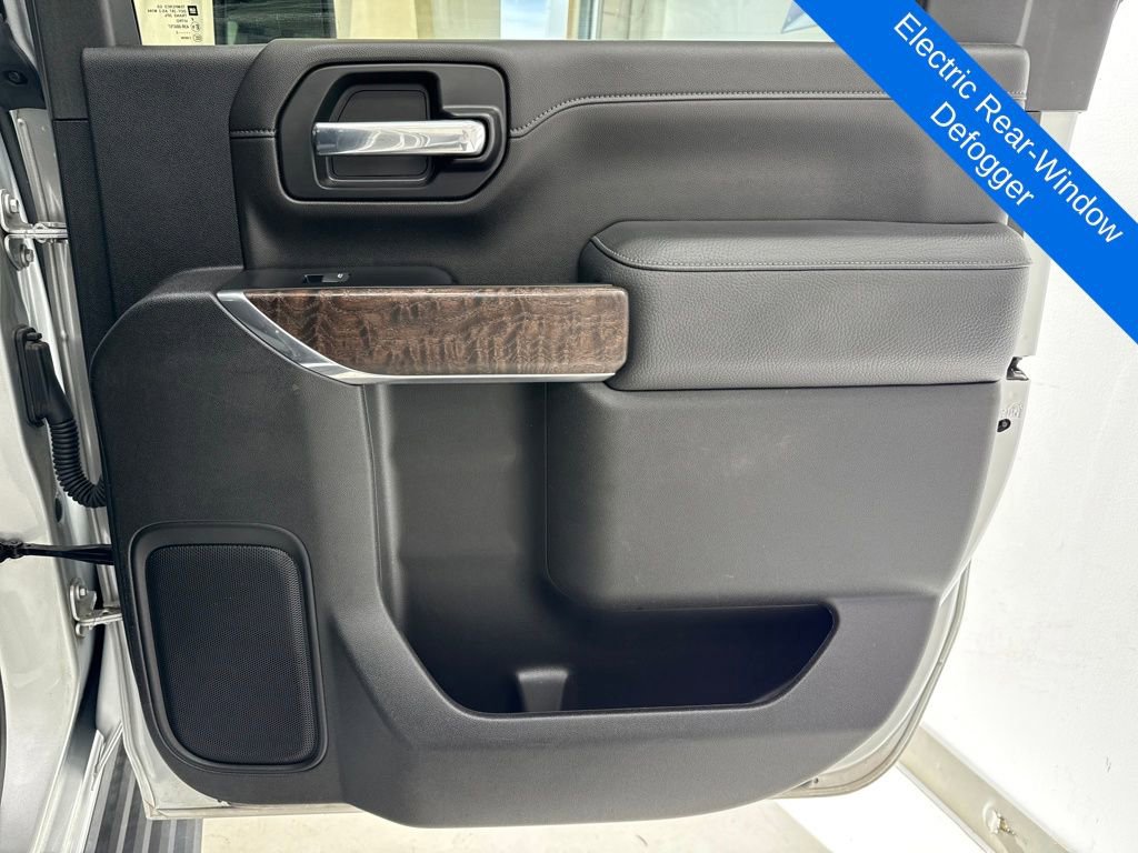 Used 2023 GMC Sierra 3500 Denali w/ Denali Ultimate Package image 12