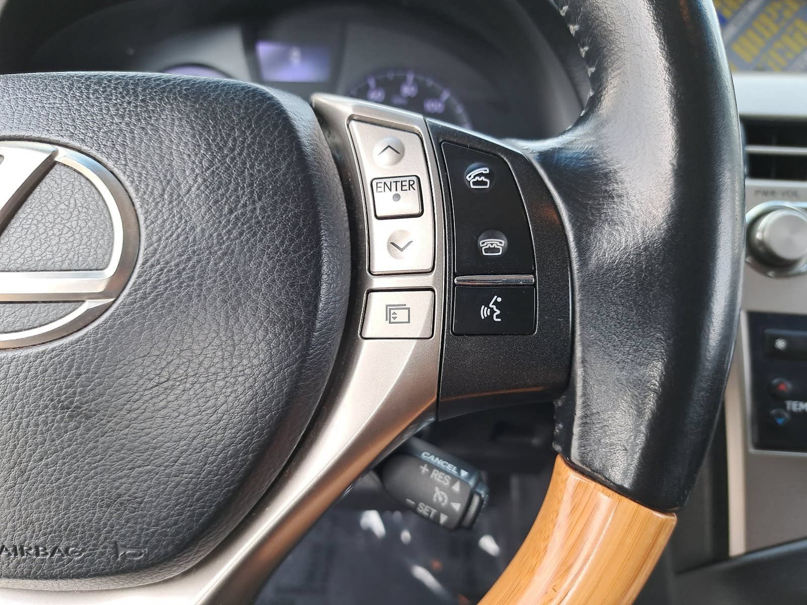 Used 2014 Lexus RX 450h AWD image 19