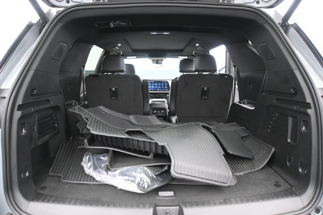 Used 2026 Chevrolet Traverse LT w/ Sun and Wheel Package AWD/4WD image 15