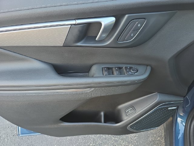 Certified 2025 Buick Enclave Preferred FWD image 10
