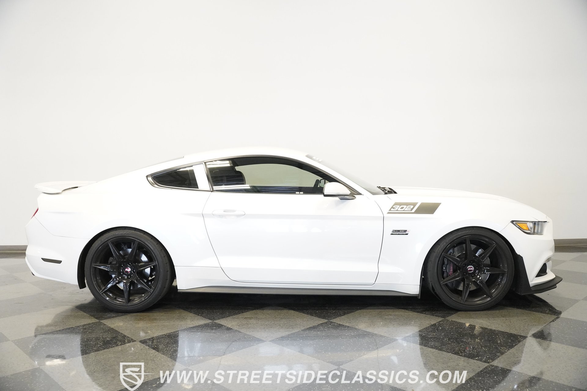 Used 2017 Ford Mustang GT image 30