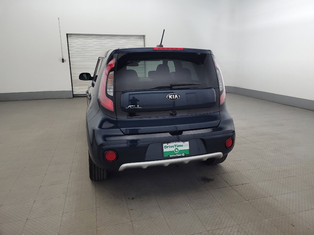 Used 2018 Kia Soul + FWD image 6