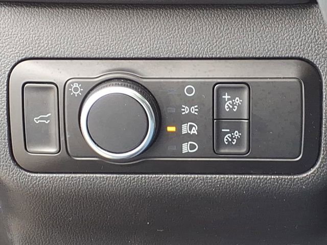 Used 2022 Ford Escape SE w/ SE Sport Appearance Package image 13