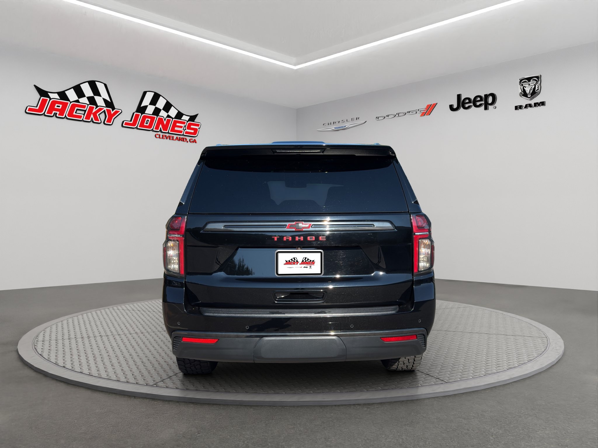 Used 2022 Chevrolet Tahoe Z71 AWD/4WD image 8