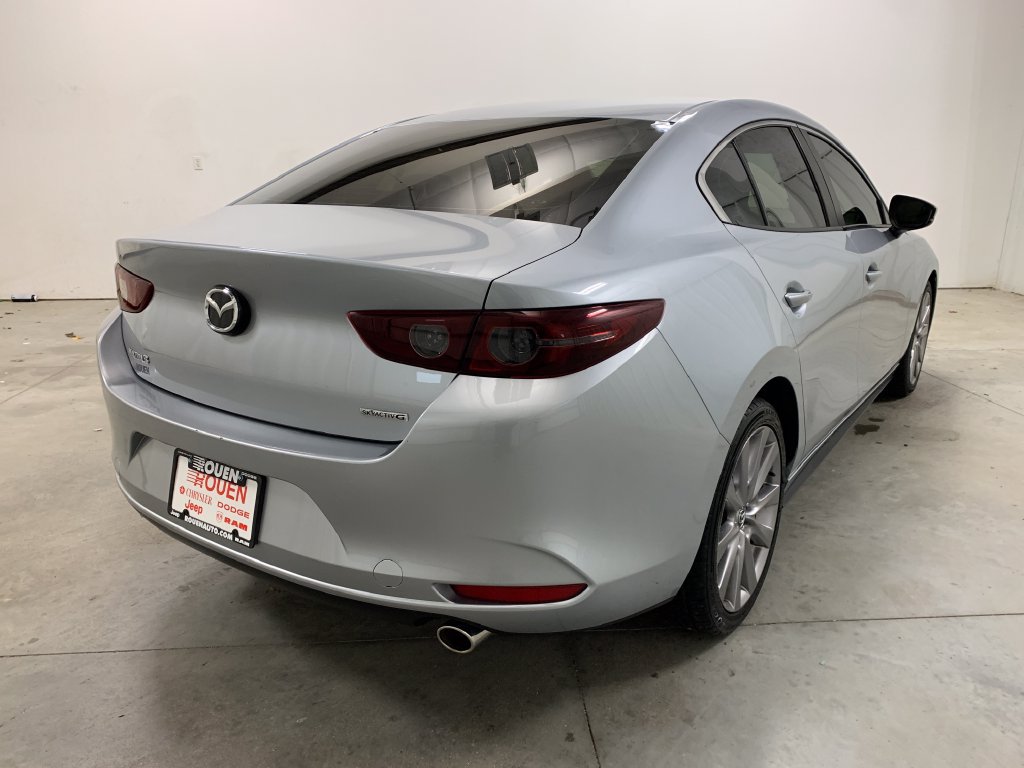 Used 2020 MAZDA MAZDA3 Sedan w/ Select Package FWD image 9