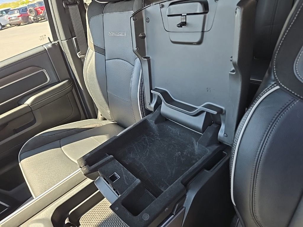 Used 2025 RAM 3500 Laramie w/ Sport Appearance Package AWD/4WD image 35