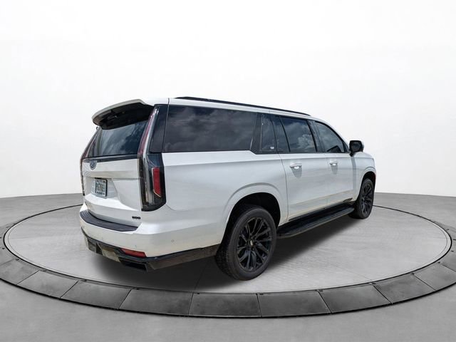 Used 2024 Cadillac Escalade ESV Sport Platinum w/ LPO, ONYX Package AWD/4WD image 4
