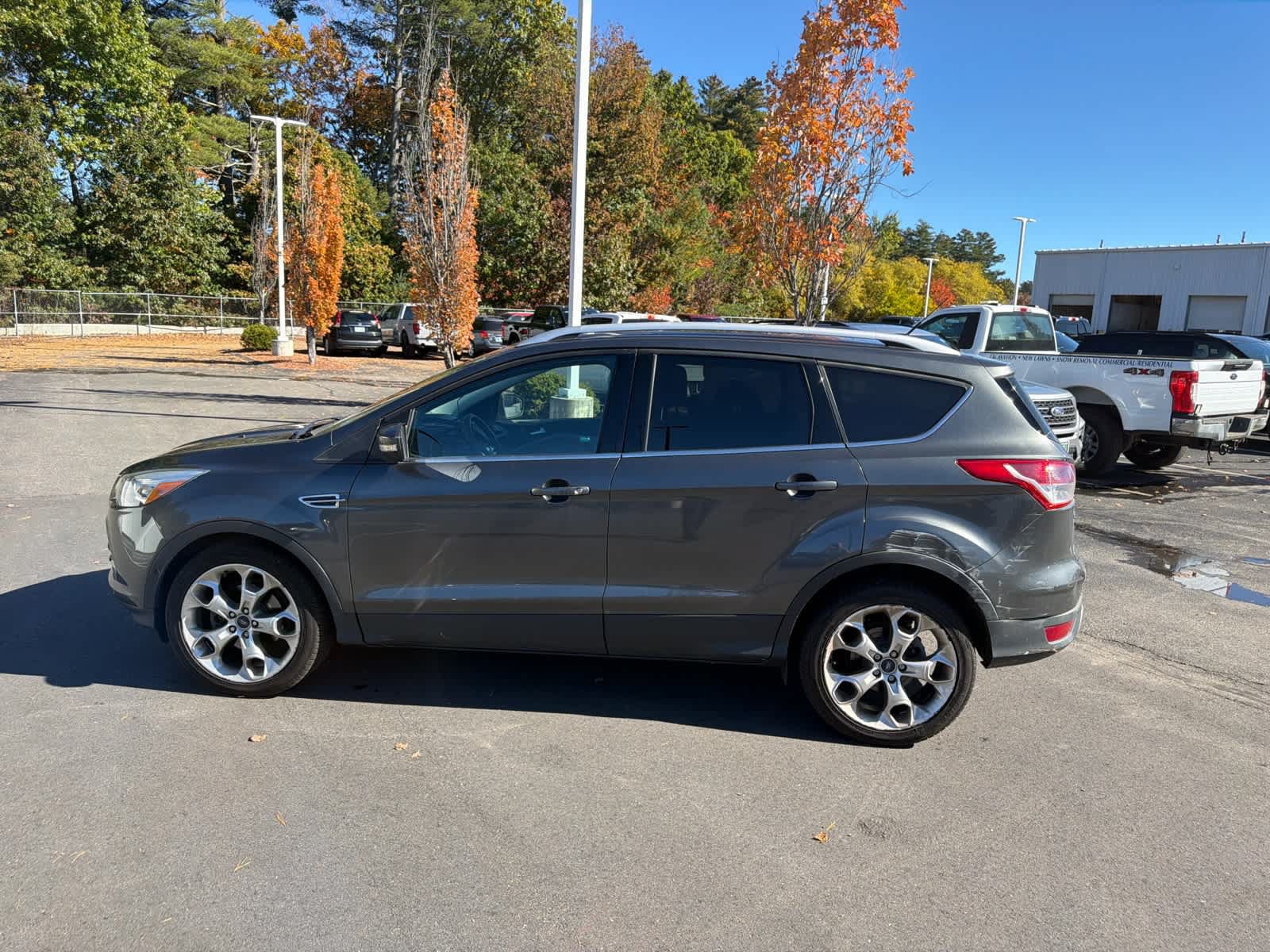 Used 2015 Ford Escape Titanium w/ Equipment Group 301A FWD image 10