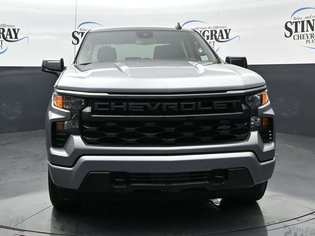 Used 2023 Chevrolet Silverado 1500 Custom RWD image 2