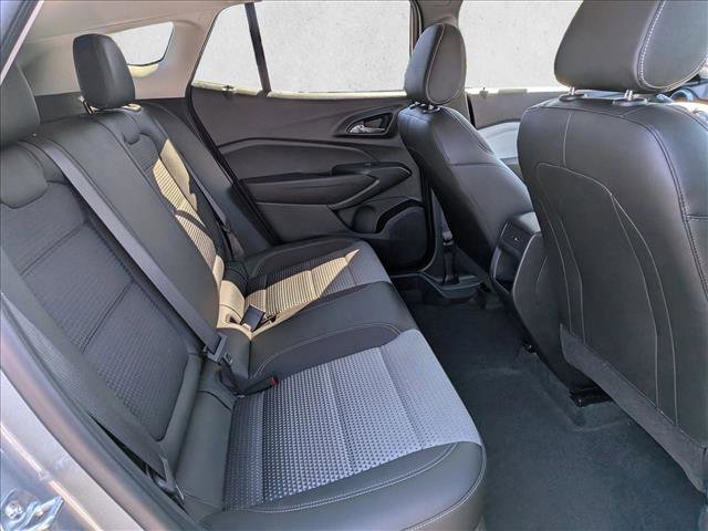 Used 2025 Chevrolet Trax LT image 19