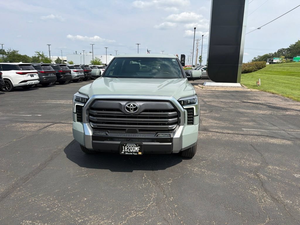 Used 2025 Toyota Tundra Limited AWD/4WD image 11