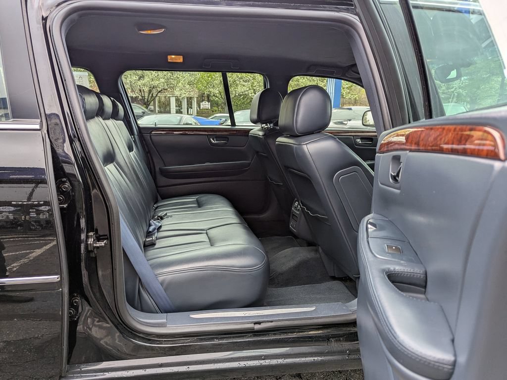 Used 2007 Cadillac DTS FWD image 36