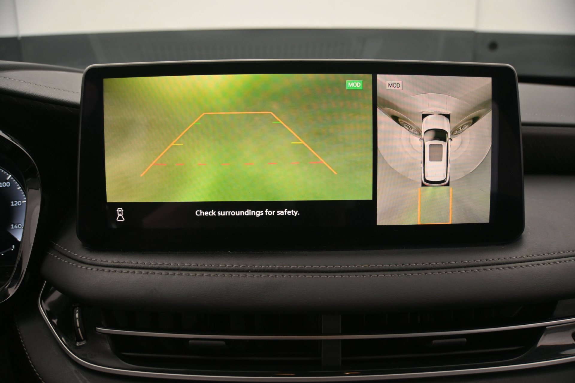 Used 2024 INFINITI QX60 Sensory AWD/4WD image 23