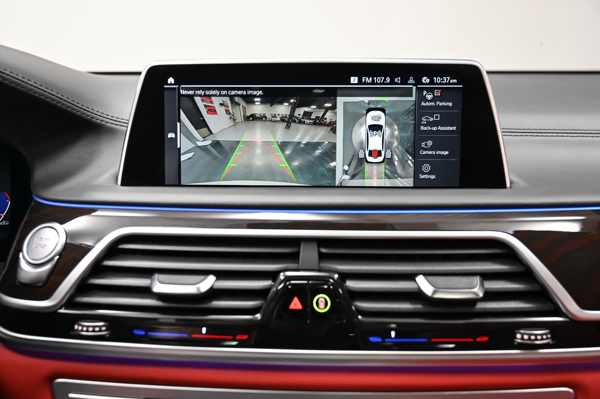 Used 2022 BMW ALPINA B7 xDrive w/ Luxury Rear Seating Package image 51