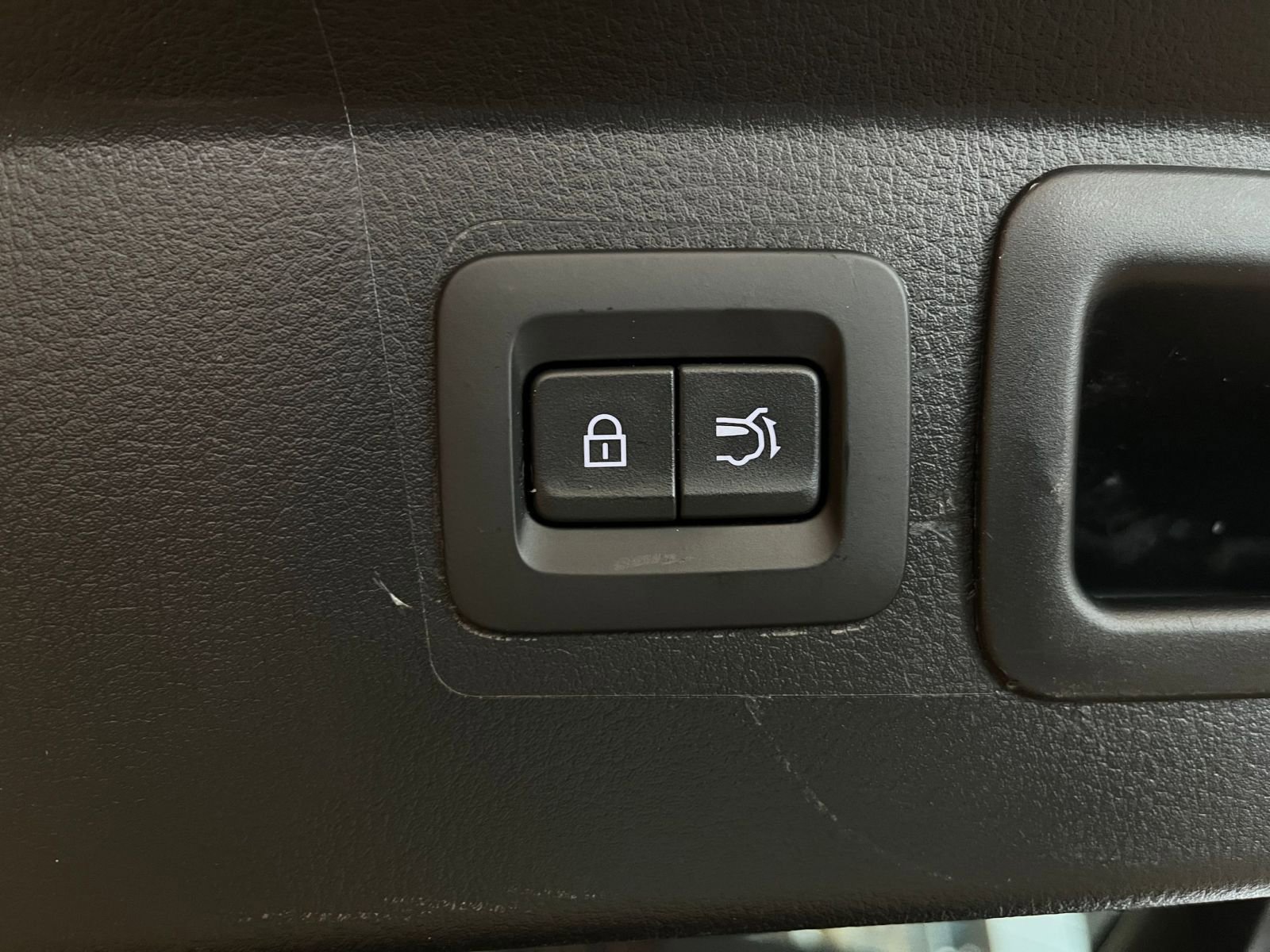 Used 2025 MAZDA CX-50 2.5 Hybrid w/ Premium Plus Pkg AWD/4WD image 23