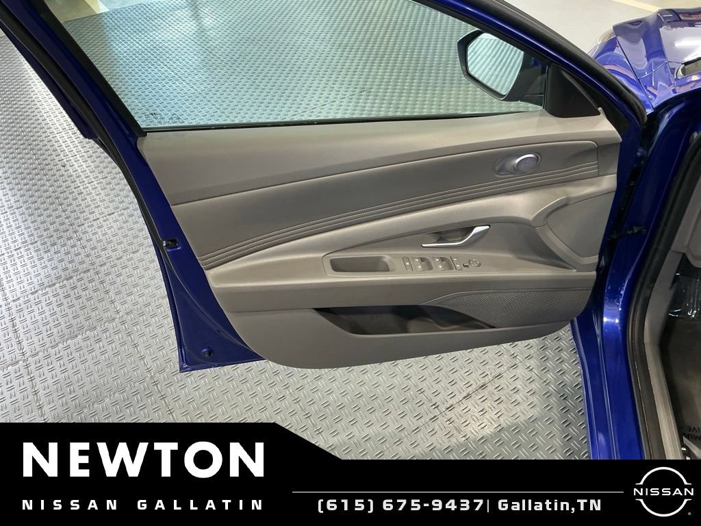 Used 2023 Hyundai Elantra SEL w/ Convenience Package FWD image 34