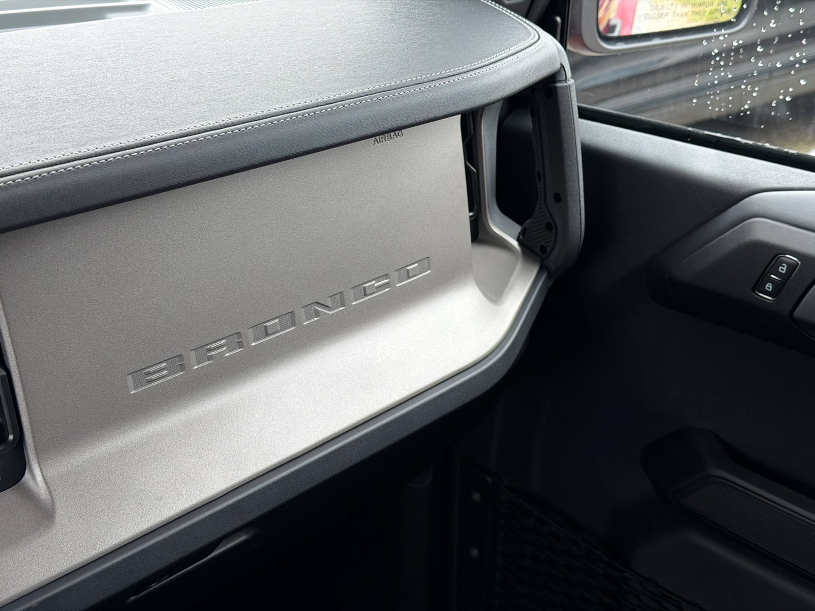 New 2026 Ford Bronco Outer Banks AWD/4WD image 32
